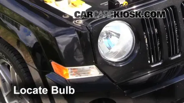 2008 Jeep Patriot Sport 2.4L 4 Cyl. Luces Luz de carretera (reemplazar foco) 
